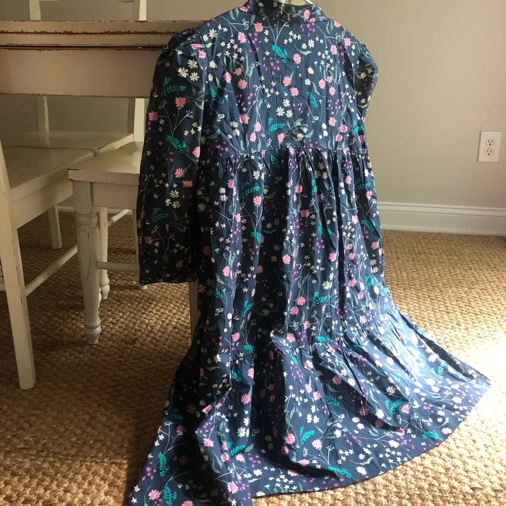 New w Tag: Beverly Drive Cotton Lawn Mini Day Gown with Pockets. Size Small